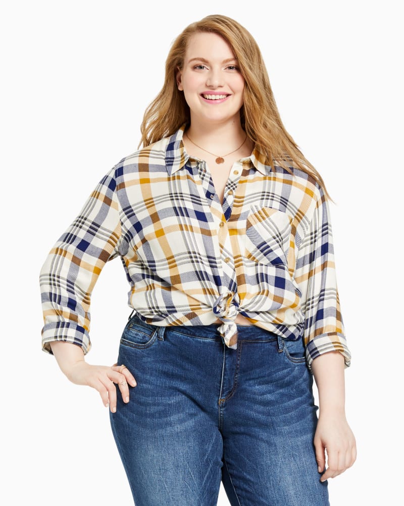 Front of plus size Loring Plaid Button-Down by Dex Plus | Dia&Co | dia_product_style_image_id:117585